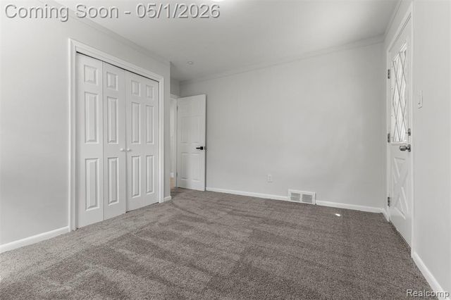 6840 Kingsbury Street, Dearborn Heights, MI 48127