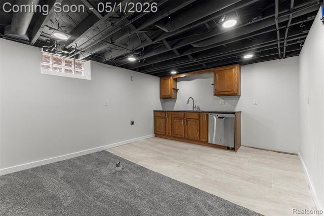 6840 Kingsbury Street, Dearborn Heights, MI 48127