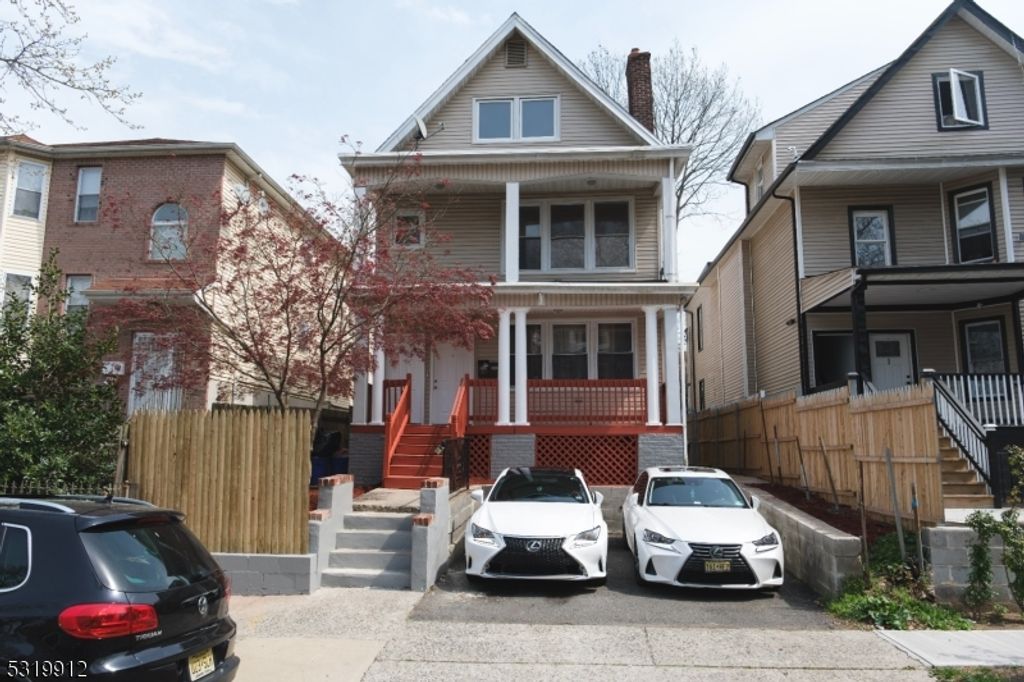 134 N 14th St, East Orange City, NJ 07017