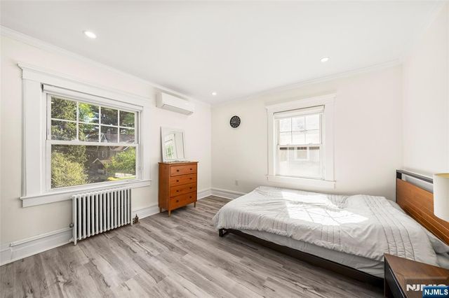 332 Allaire Avenue, Leonia, NJ 07605