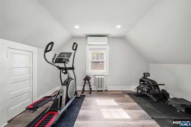 332 Allaire Avenue, Leonia, NJ 07605