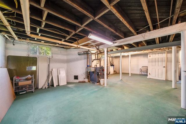 332 Allaire Avenue, Leonia, NJ 07605