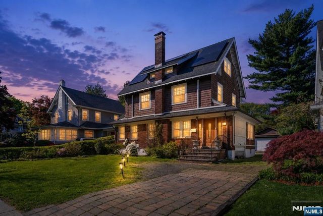 332 Allaire Avenue, Leonia, NJ 07605