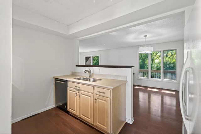 7631 Harold Avenue, Golden Valley, MN 55427