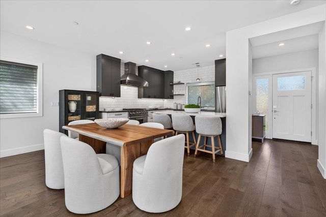 10200 Empire Avenue, Cupertino, CA 95014