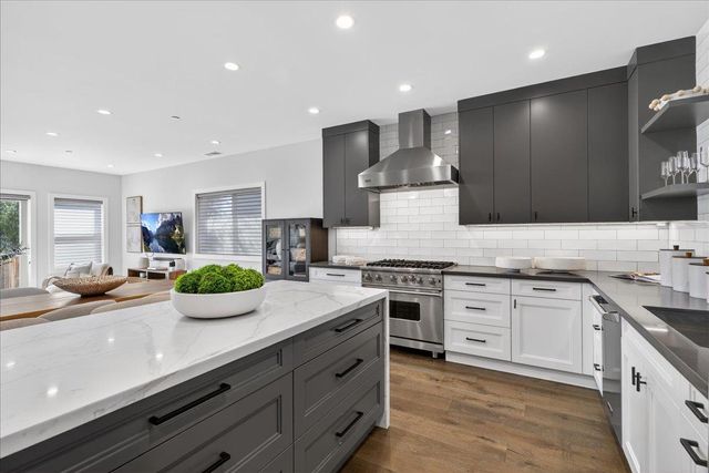 10200 Empire Avenue, Cupertino, CA 95014