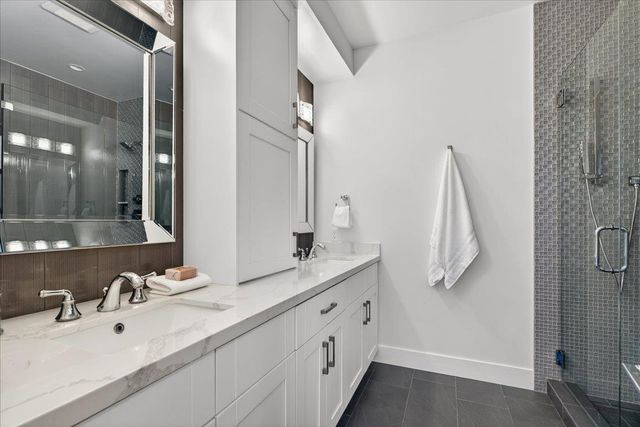 10200 Empire Avenue, Cupertino, CA 95014