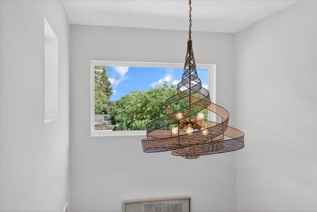 10200 Empire Avenue, Cupertino, CA 95014