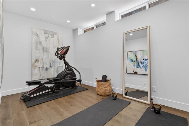 10200 Empire Avenue, Cupertino, CA 95014