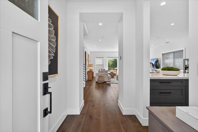 10200 Empire Avenue, Cupertino, CA 95014