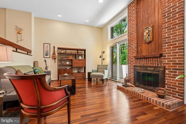 7529 BRADLEY BLVD, Bethesda, MD 20817