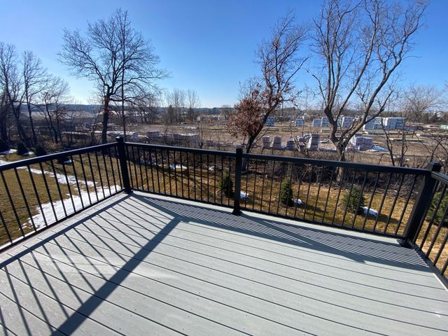 206 Jean Avenue N, Lake Elmo, MN 55042