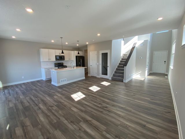 206 Jean Avenue N, Lake Elmo, MN 55042