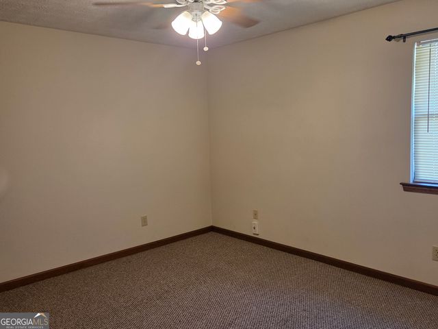 8437 Pineland Drive, Jonesboro, GA 30238