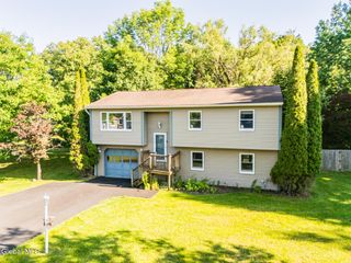 6 Chesterwood Court, Ballston Spa, NY 12020