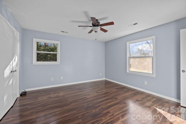 10737 Osprey Drive, Charlotte, NC 28226