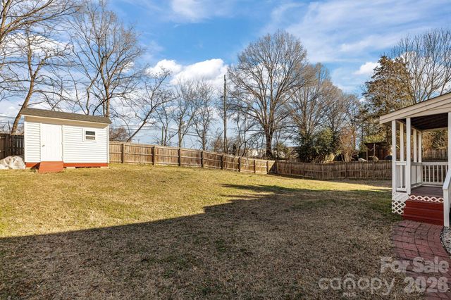 10737 Osprey Drive, Charlotte, NC 28226