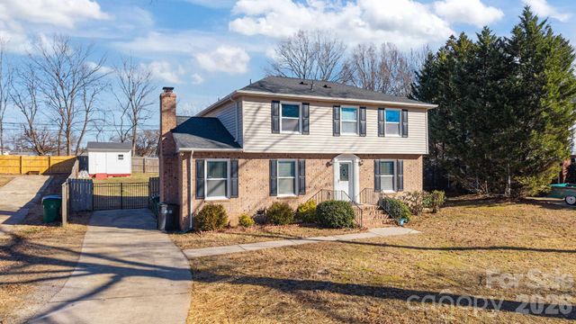 10737 Osprey Drive, Charlotte, NC 28226