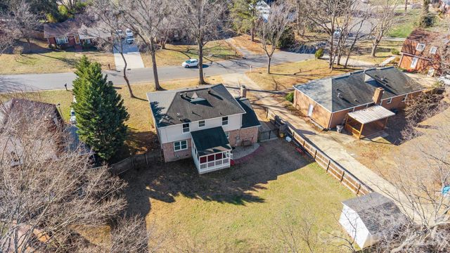 10737 Osprey Drive, Charlotte, NC 28226