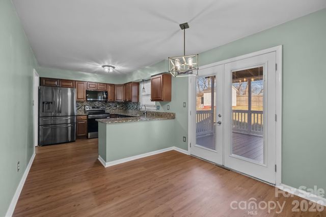 10737 Osprey Drive, Charlotte, NC 28226