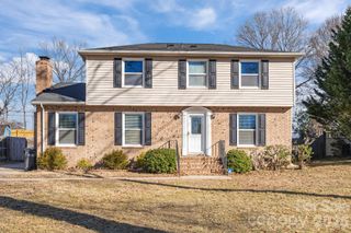 10737 Osprey Drive, Charlotte, NC 28226