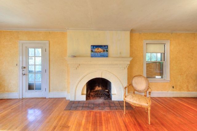 24 Hadwen Road, Worcester, MA 01602