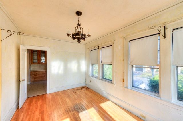 24 Hadwen Road, Worcester, MA 01602