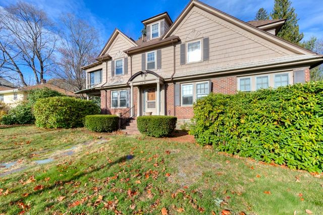 24 Hadwen Road, Worcester, MA 01602