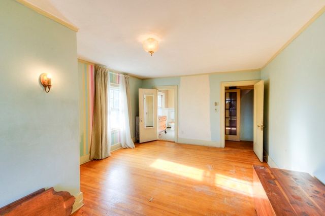 24 Hadwen Road, Worcester, MA 01602