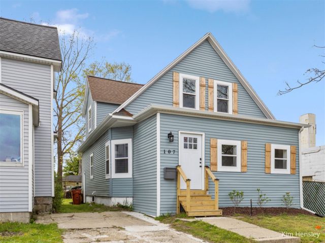 107 E Congress Street, Belding, MI 48809