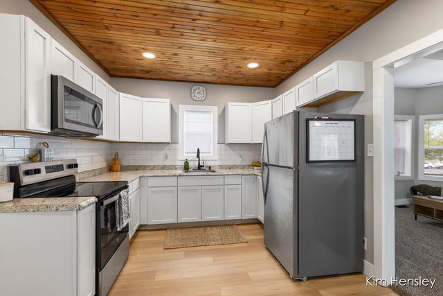 107 E Congress Street, Belding, MI 48809