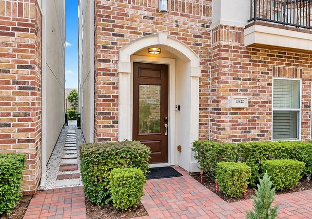 2822 Princeton Street, Houston, TX 77009