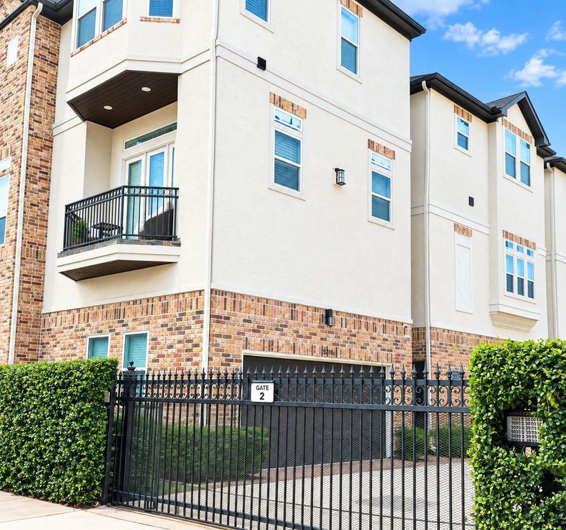 2822 Princeton Street, Houston, TX 77009