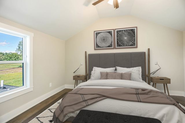 2465 Highway 52, E, Portland, TN 37148