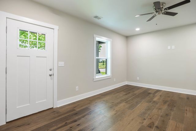 2465 Highway 52, E, Portland, TN 37148