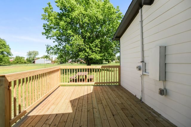 2465 Highway 52, E, Portland, TN 37148