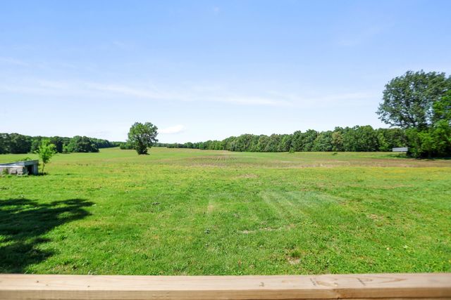 2465 Highway 52, E, Portland, TN 37148
