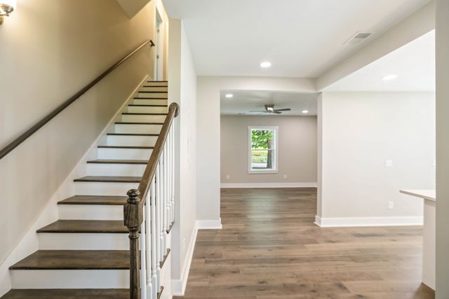 2465 Highway 52, E, Portland, TN 37148
