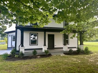 2465 Highway 52, E, Portland, TN 37148