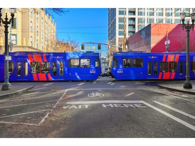 709 Sw 16TH Ave 308, Portland, OR 97205