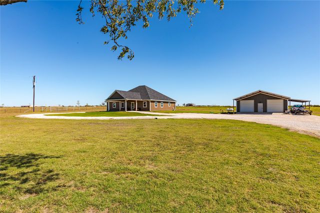 3530 Southmayd Road, Whitesboro, TX 76273