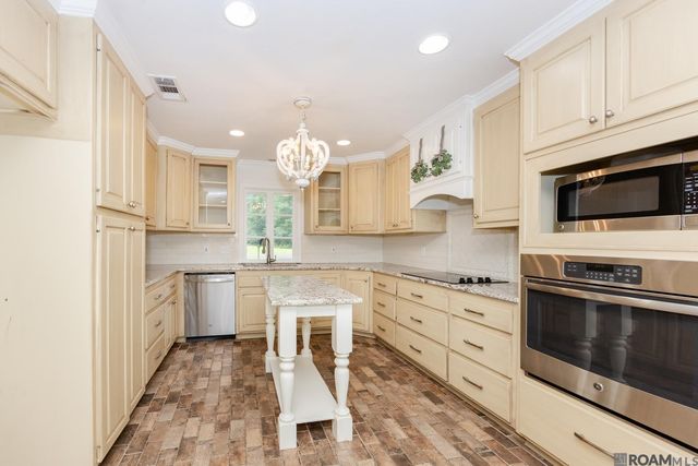 18428 Keystone Ave, Greenwell Springs, LA 70739