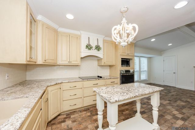 18428 Keystone Ave, Greenwell Springs, LA 70739