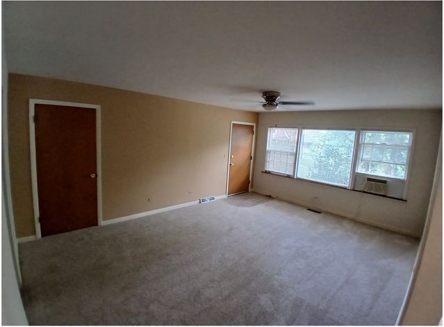 211 North Bothwell Street 1A, Palatine, IL 60067