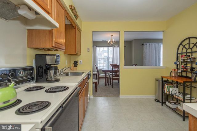 512 MEWS DR, Sellersville, PA 18960