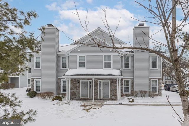 512 MEWS DR, Sellersville, PA 18960