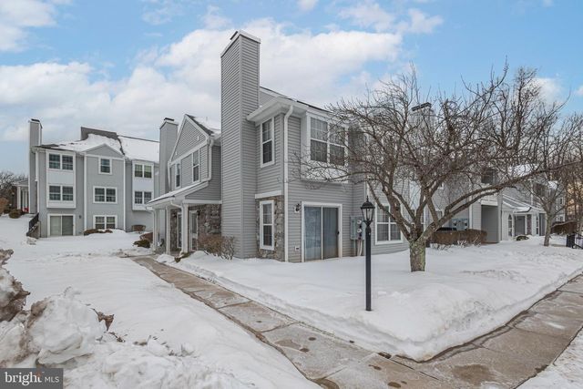 512 MEWS DR, Sellersville, PA 18960