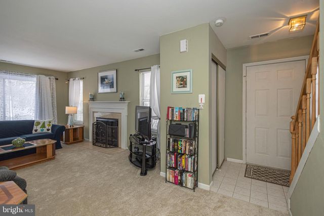 512 MEWS DR, Sellersville, PA 18960