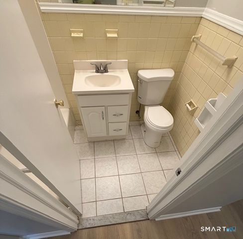 239 Old Farms Road 16D, Avon, CT 06001