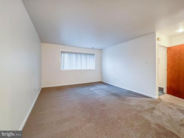 10843 ACADEMY RD, Philadelphia, PA 19154